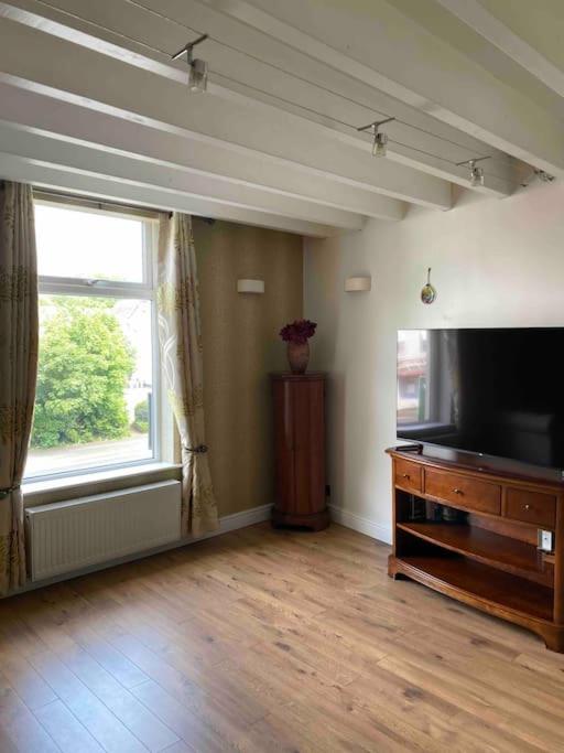 Contemporary Duplex - Private Patio & Parking Apartment Stockport Luaran gambar